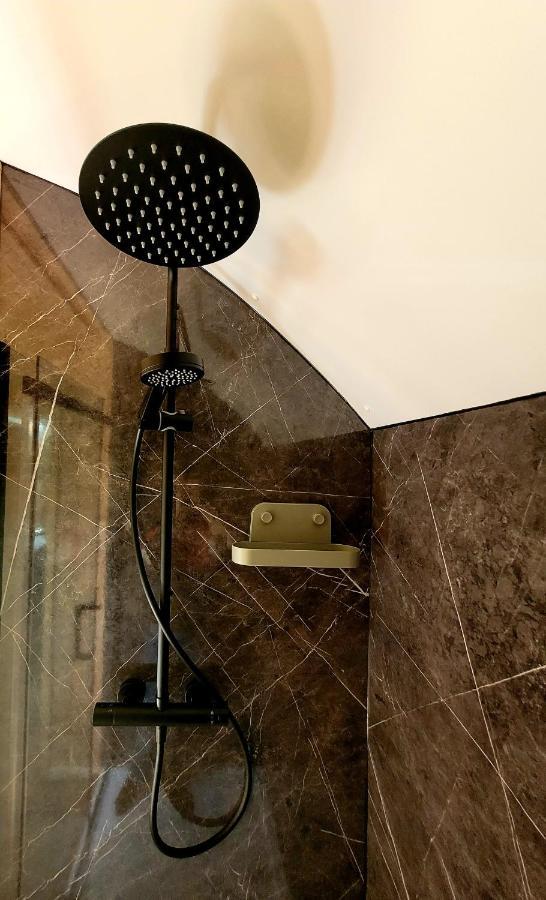 Appartement Odli Glamping - Deri à Welshpool Extérieur photo